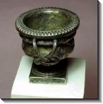 warwick-vase-4.jpg